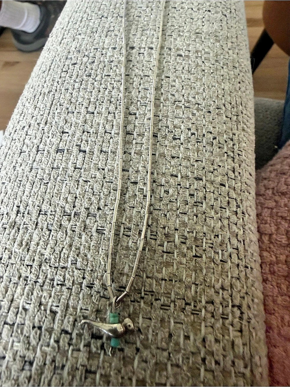 VINTAGE LIQUID Sterling SILVER SOUTHWESTERN FETISH BIRD NECKLACE 15.5” #401